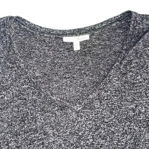 Grey 3/4 quarter top